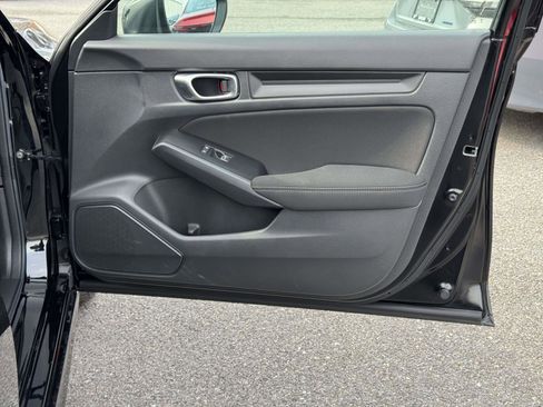 Used 2023 Honda Civic Sport image 14