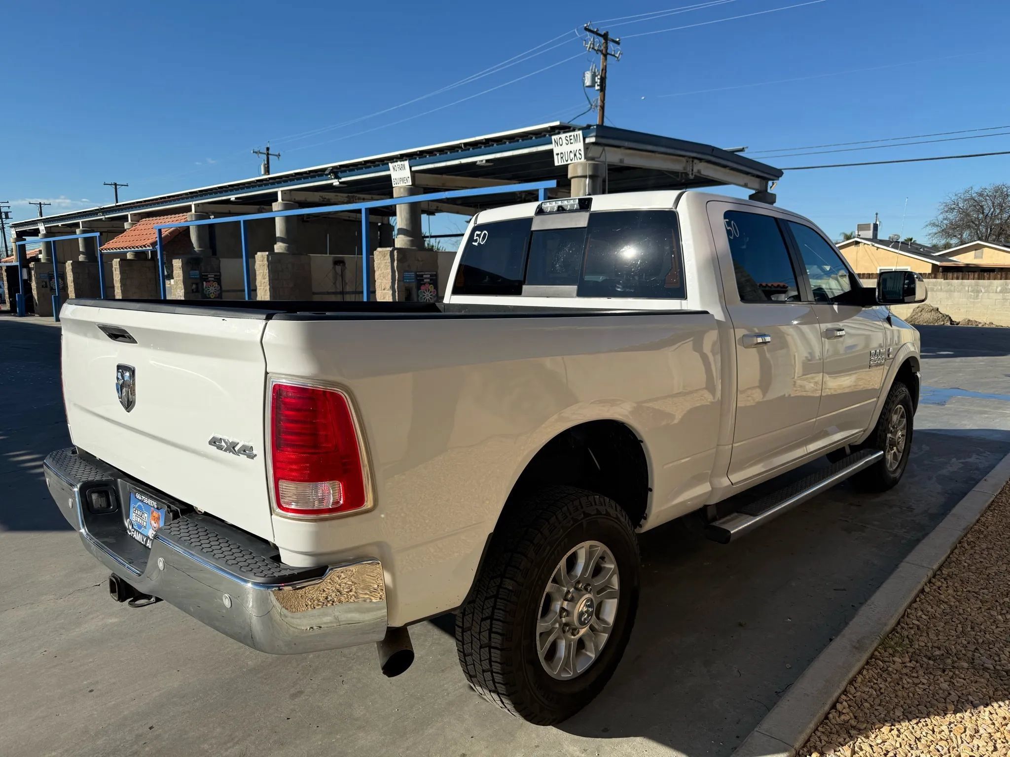 Used 2018 RAM 2500 Laramie AWD/4WD image 7