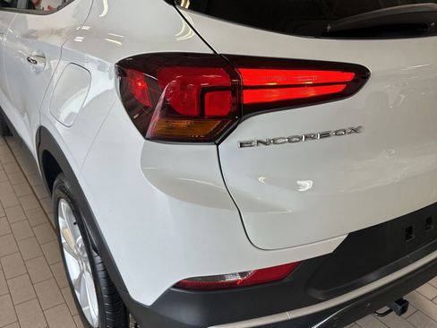 Used 2021 Buick Encore GX Preferred image 24