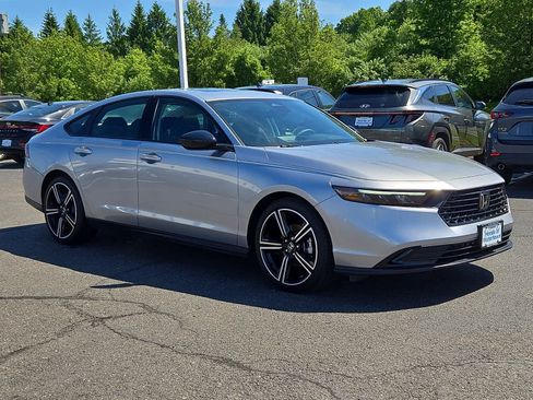 Used 2026 Honda Accord SE image 4
