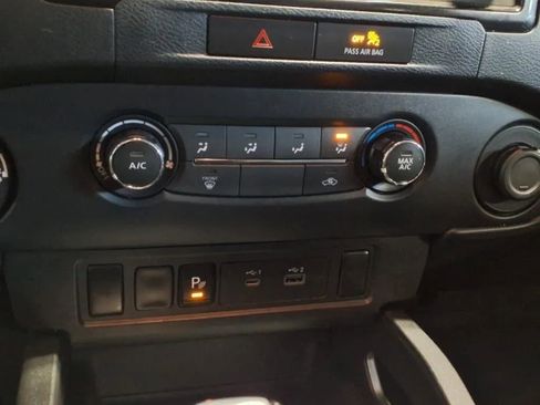 Used 2022 Nissan Frontier SV w/ Technology Package AWD/4WD image 23
