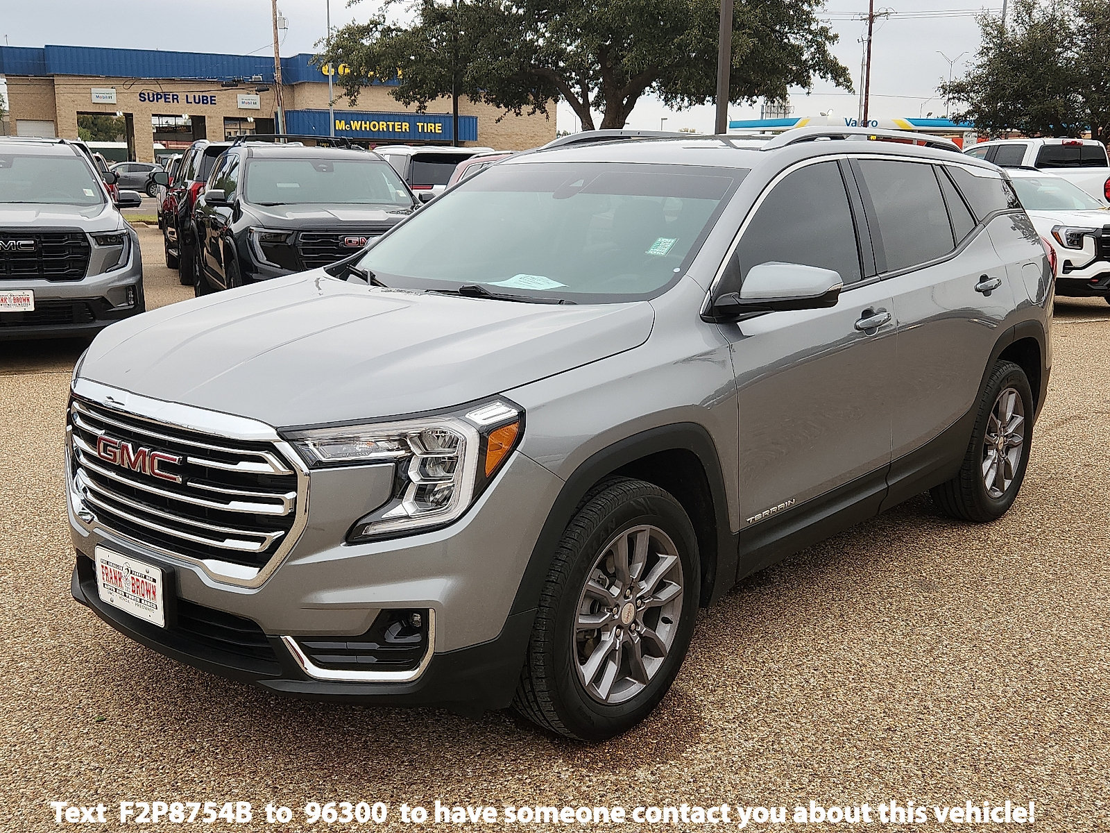 Used 2024 GMC Terrain SLT AWD/4WD image 1