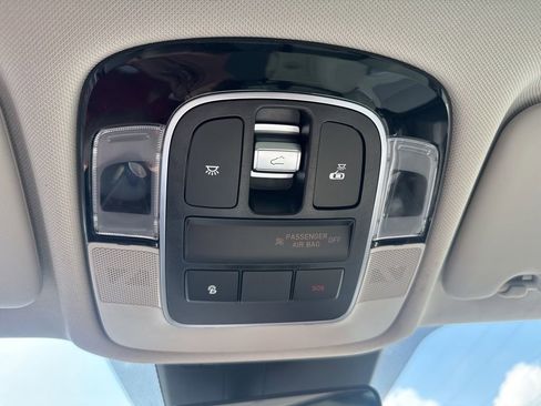 Used 2022 Hyundai Tucson Limited AWD/4WD image 42