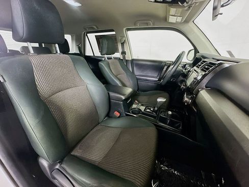 Used 2019 Toyota 4Runner TRD Off-Road AWD/4WD image 12