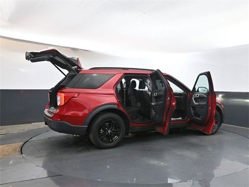 Used 2021 Ford Explorer XLT w/ Class III Trailer Tow Package image 41