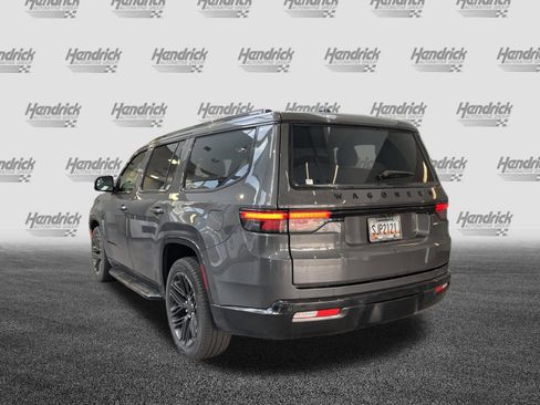 Used 2024 Jeep Wagoneer Series II image 8