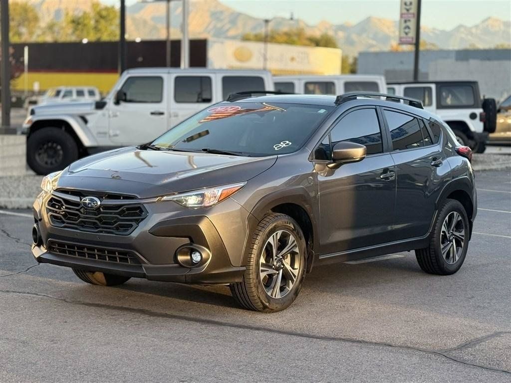 Used 2024 Subaru Crosstrek 2.0i Premium AWD/4WD image 3