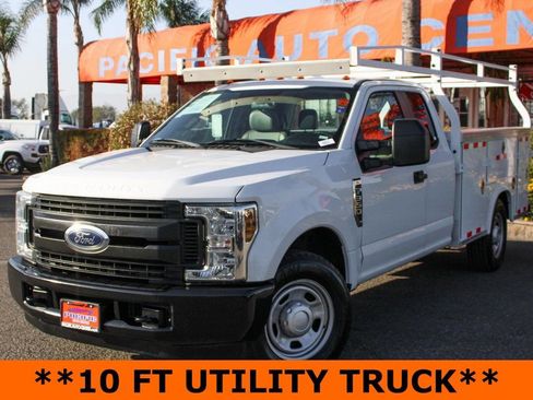 Used 2018 Ford F350 XL image 4