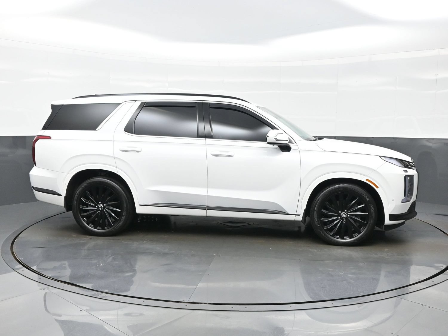 Used 2024 Hyundai Palisade Calligraphy AWD/4WD image 7