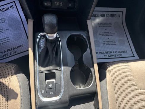 Used 2019 Hyundai Santa Fe SE w/ Cargo Package FWD image 27
