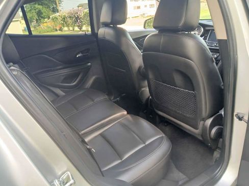 Used 2018 Buick Encore Essence FWD image 18