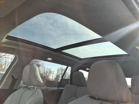 Used 2026 Toyota Grand Highlander Platinum image 16