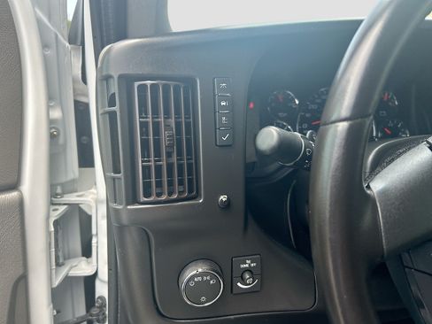 Used 2023 Chevrolet Express 3500 Extended w/ Driver Convenience Package RWD image 10