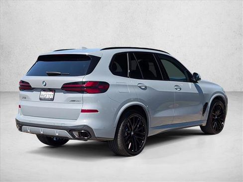 Certified 2024 BMW X5 xDrive40i w/ M Sport Package AWD/4WD image 5