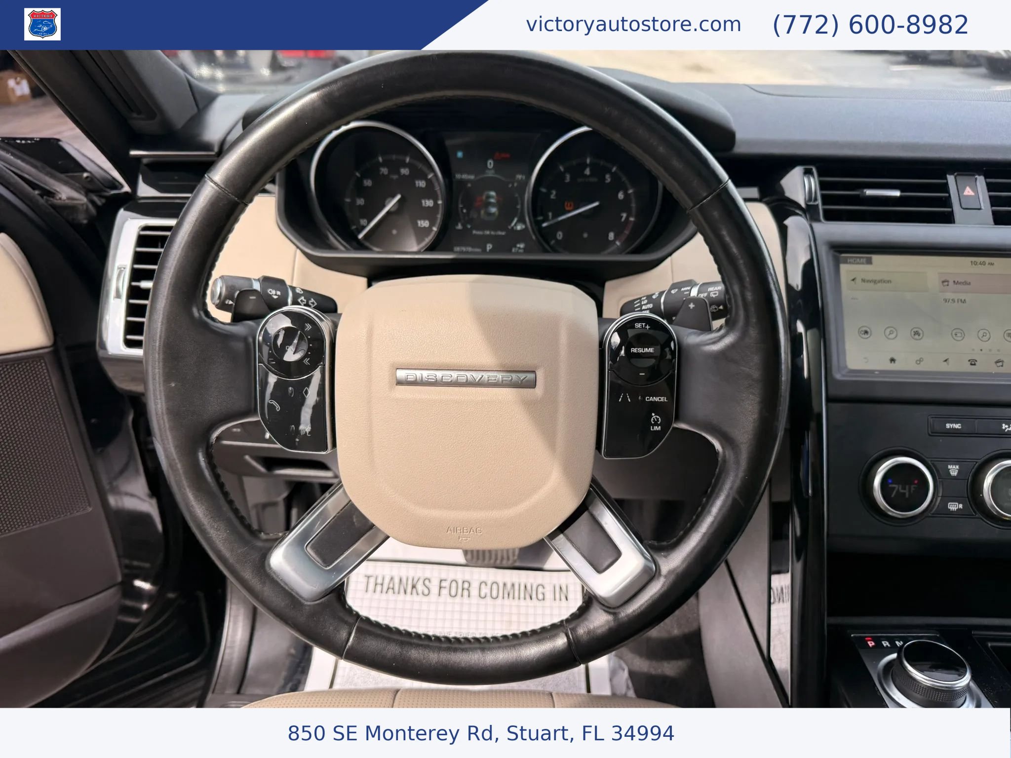 Used 2019 Land Rover Discovery SE AWD/4WD image 16