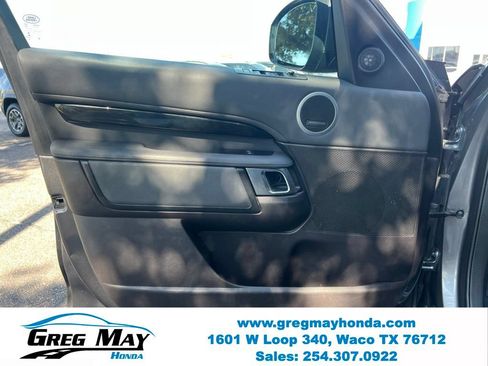 Used 2019 Land Rover Discovery SE AWD/4WD image 25