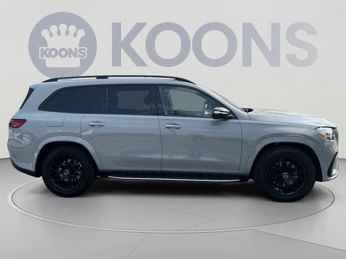 Used 2024 Mercedes-Benz GLS 580 4MATIC image 8