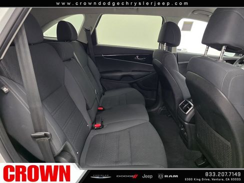 Used 2017 Kia Sorento FWD image 21