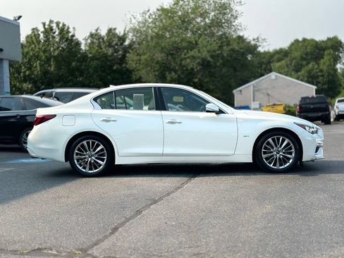 Used 2019 INFINITI Q50 Luxe w/ Essential Package (3.0T Luxe) AWD/4WD image 6