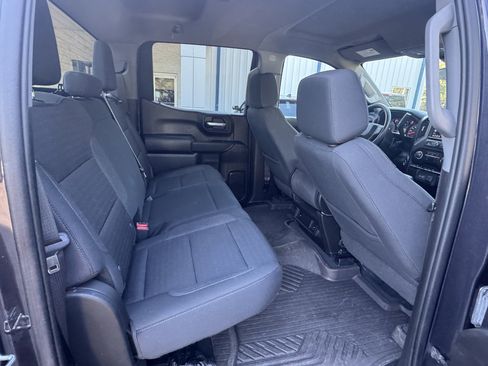 Used 2022 Chevrolet Silverado 1500 Custom image 14