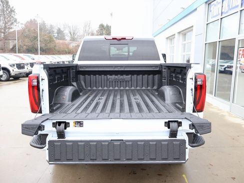 New 2026 GMC Sierra 3500 Denali w/ Denali Reserve Package image 36