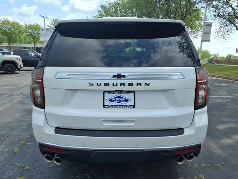 Used 2022 Chevrolet Suburban High Country w/ Max Trailering Package AWD/4WD image 6