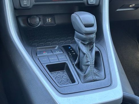 Used 2023 Toyota RAV4 XLE image 22