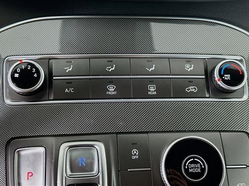 Used 2023 Hyundai Santa Fe SE FWD image 23