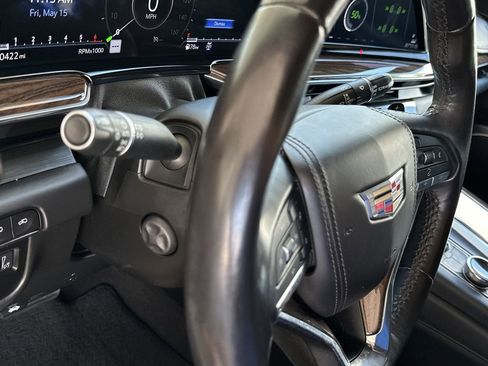 Used 2022 Cadillac Escalade ESV Sport Platinum w/ LPO, ONYX Package AWD/4WD image 18