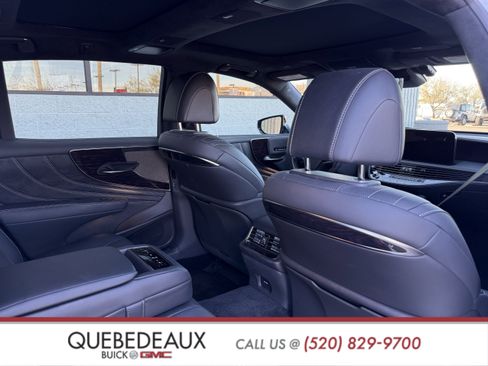 Used 2024 Lexus LS 500 w/ Interior Upgrade Package image 75