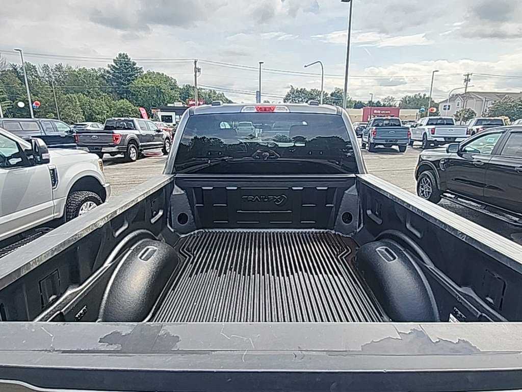 Used 2025 Ford F250 XLT AWD/4WD image 10