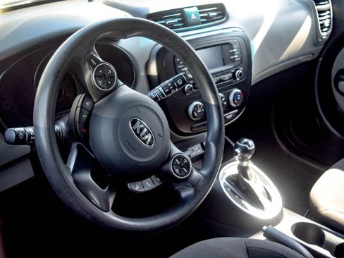 Used 2016 Kia Soul w/ Convenience Package FWD image 22