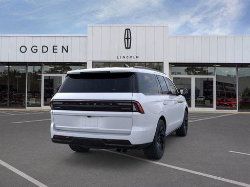 New 2025 Lincoln Navigator Reserve w/ Jet Appearance Package image 8