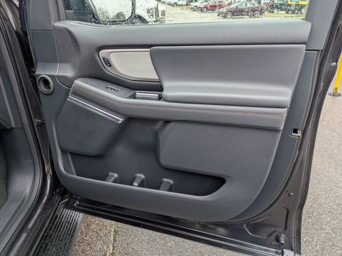 New 2025 Ford Expedition Max Active image 38