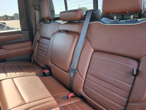 Used 2024 GMC Sierra 2500 Denali Ultimate AWD/4WD image 11