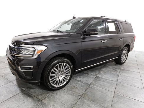 Used 2023 Ford Expedition Max Limited image 3