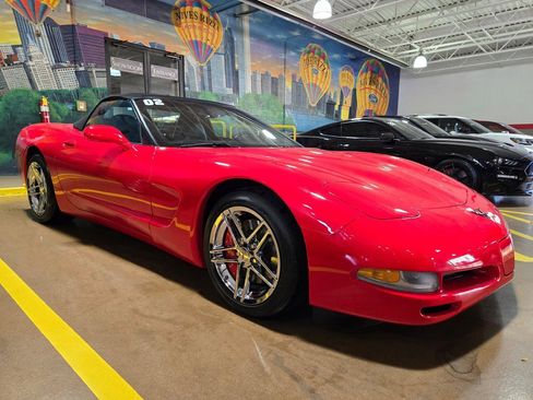 Used 2002 Chevrolet Corvette Convertible w/ Preferred Equipment Group2 image 2