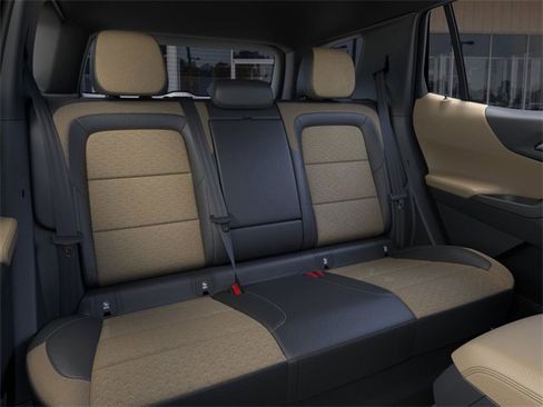 New 2026 Chevrolet Equinox ACTIV w/ Convenience Package III image 17