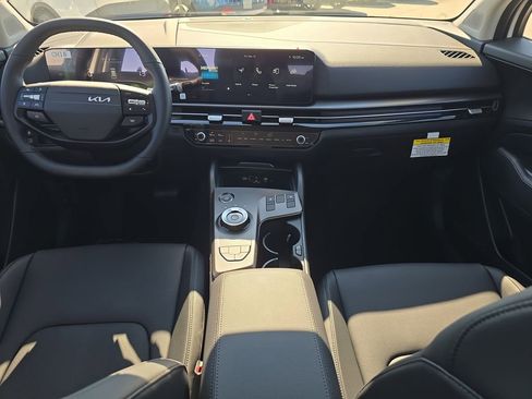 New 2026 Kia Sportage EX AWD/4WD image 13