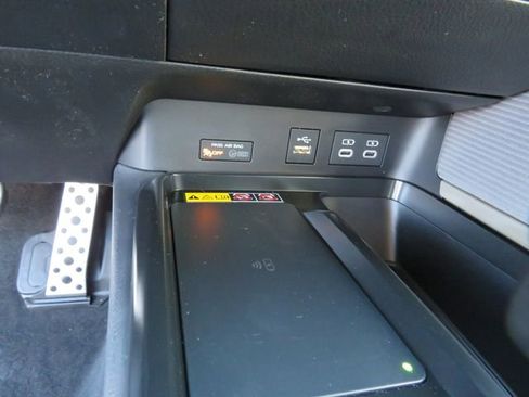 Certified 2026 Toyota Camry SE w/ Convenience Package image 25