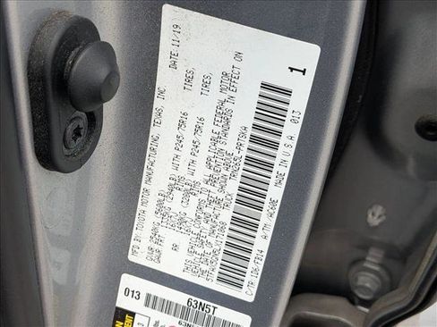 Used 2020 Toyota Tacoma SR w/ SR Convenience Package RWD image 15