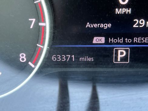 Used 2021 Nissan Sentra SR image 23