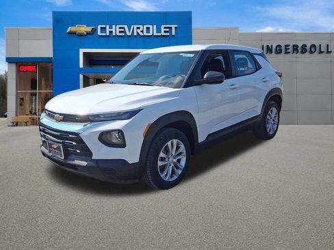 Used 2023 Chevrolet TrailBlazer LS AWD/4WD image 33