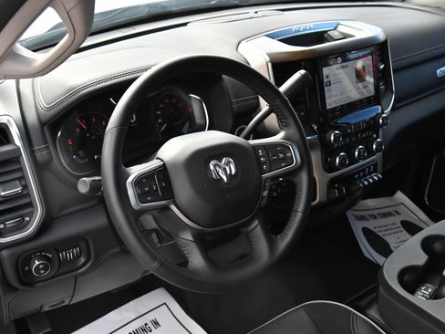 Used 2024 RAM 2500 Laramie w/ Safety Group AWD/4WD image 18