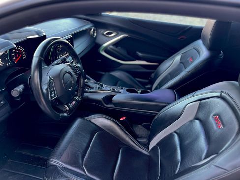 Used 2016 Chevrolet Camaro SS image 16