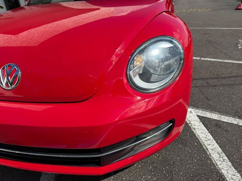 Used 2012 Volkswagen Beetle Turbo FWD image 6
