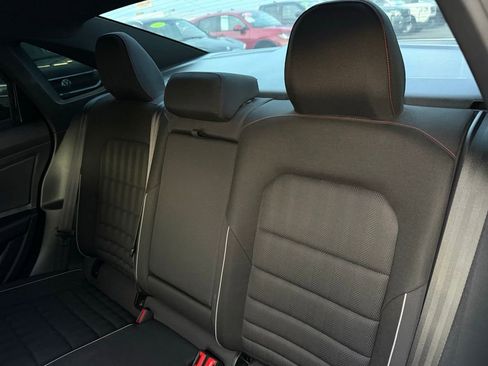 Used 2021 Volkswagen Jetta GLI image 11