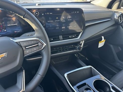 New 2026 Chevrolet Equinox LT image 17