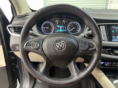 Used 2019 Buick Enclave Essence FWD image 22