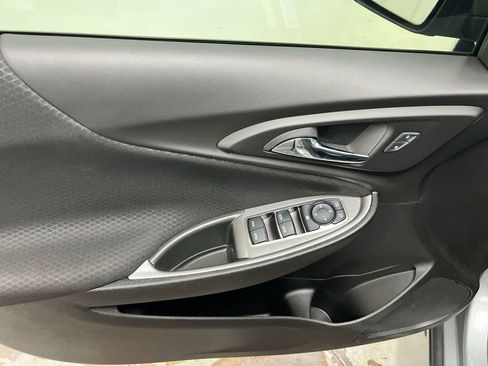 Used 2025 Chevrolet Malibu LS FWD image 19